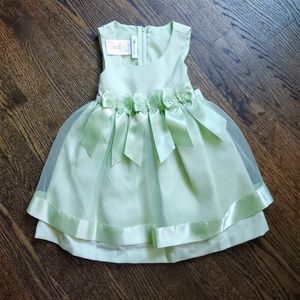 Light green toddler dress - new with tags